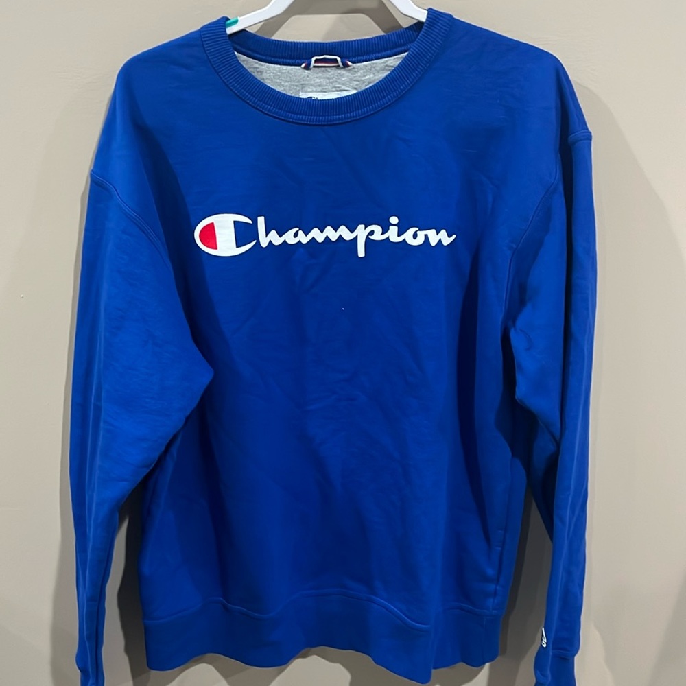 Champions sweater✅2 for$20✅